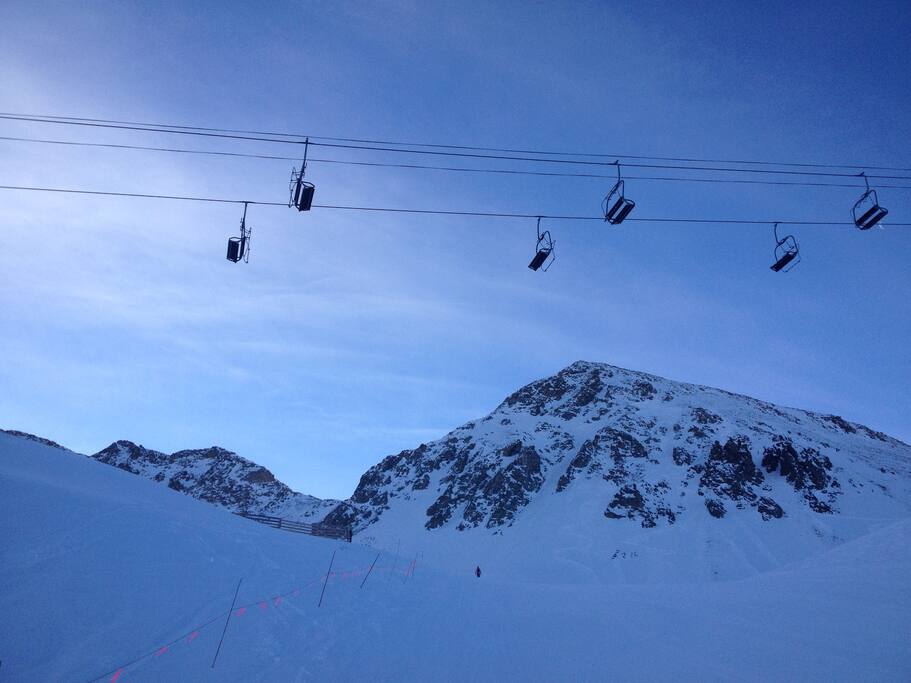 Minutes from 5 world class ski resorts.