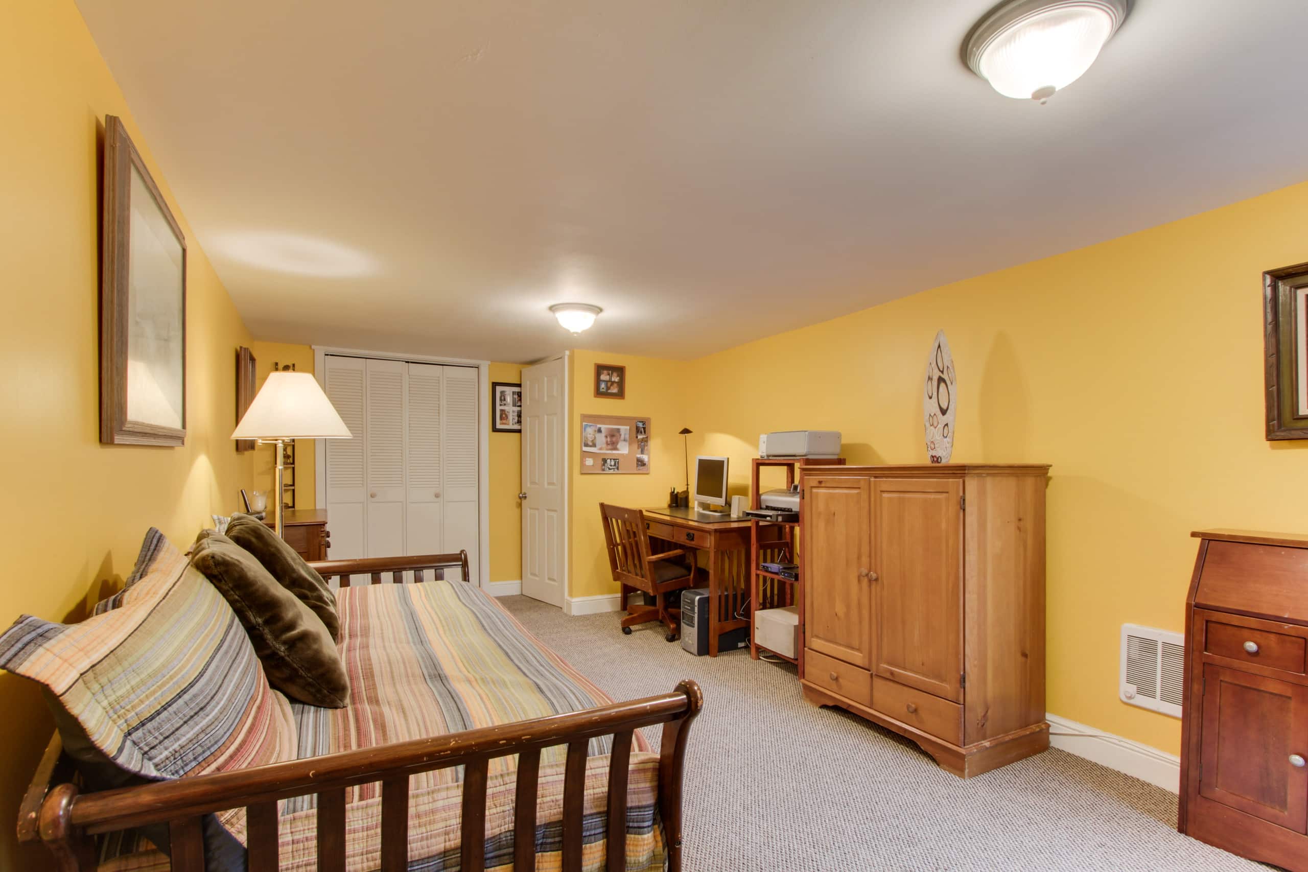 Home in San Francisco · ★4.91 · 4 bedrooms · 5 beds · 2.5 baths - Image 9