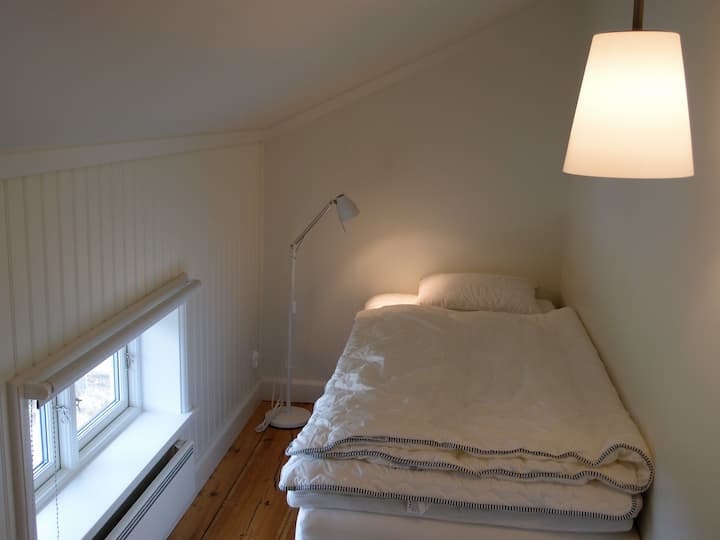 Спална соба бр. 5, единечен кревет 90 см