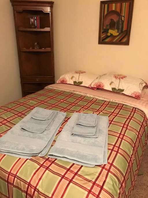 Queen Bedroom