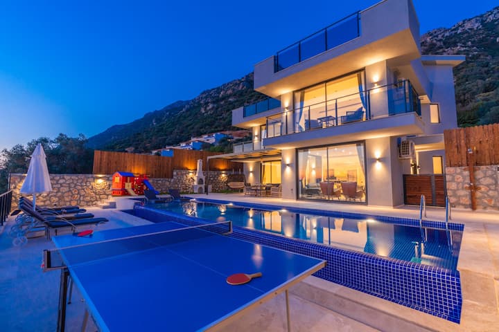Villa Günbatimi Muhteşem Deniz Manzaralı 6 Kişilik