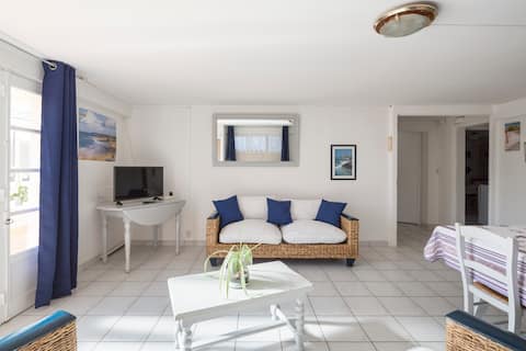 Successful Airbnb property: full 2-star apartment in Erquy