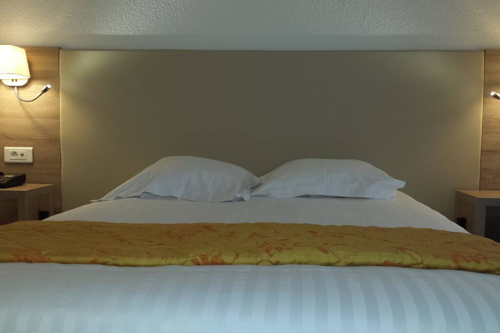 CHAMBRE CLASSIQUE COTE VILLE