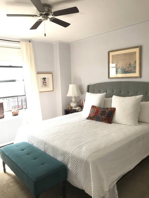 King size bed & Ceiling Fan