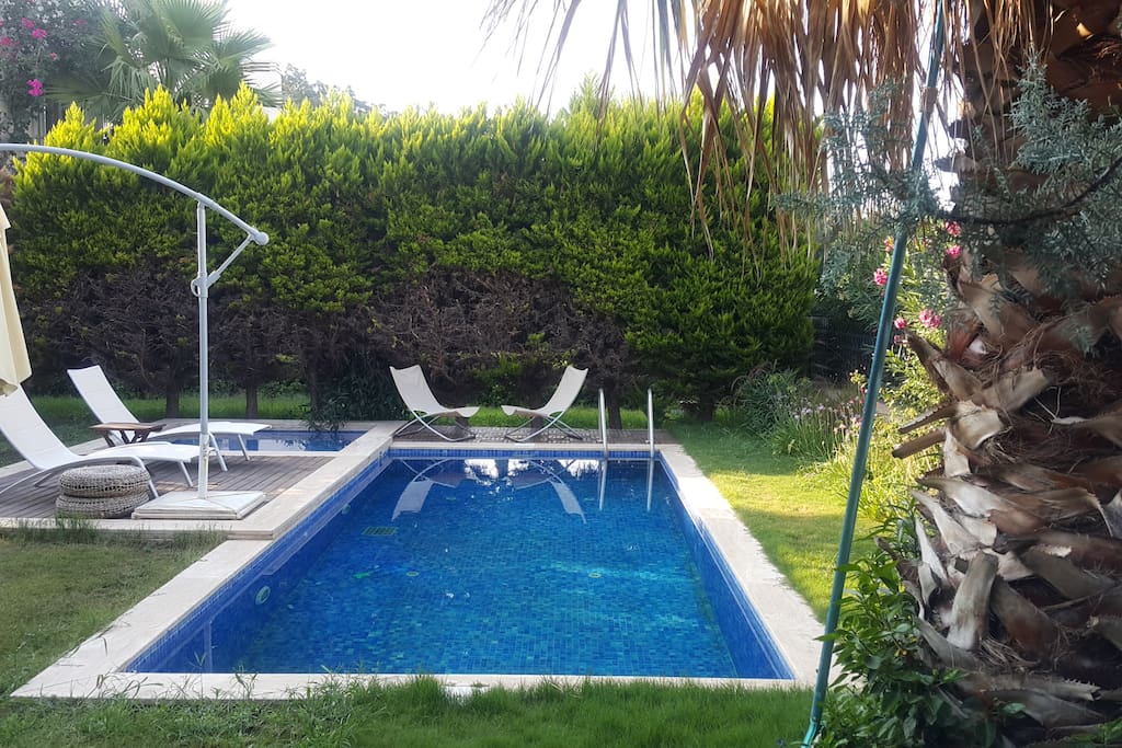 there is also a small pool for children at the corner