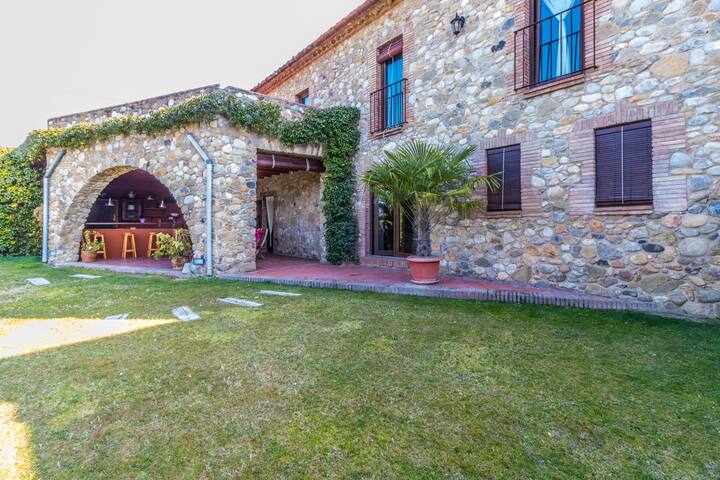 CAN ROST ENJOY THE TRANQUILITY AND PEACE gallery image 5