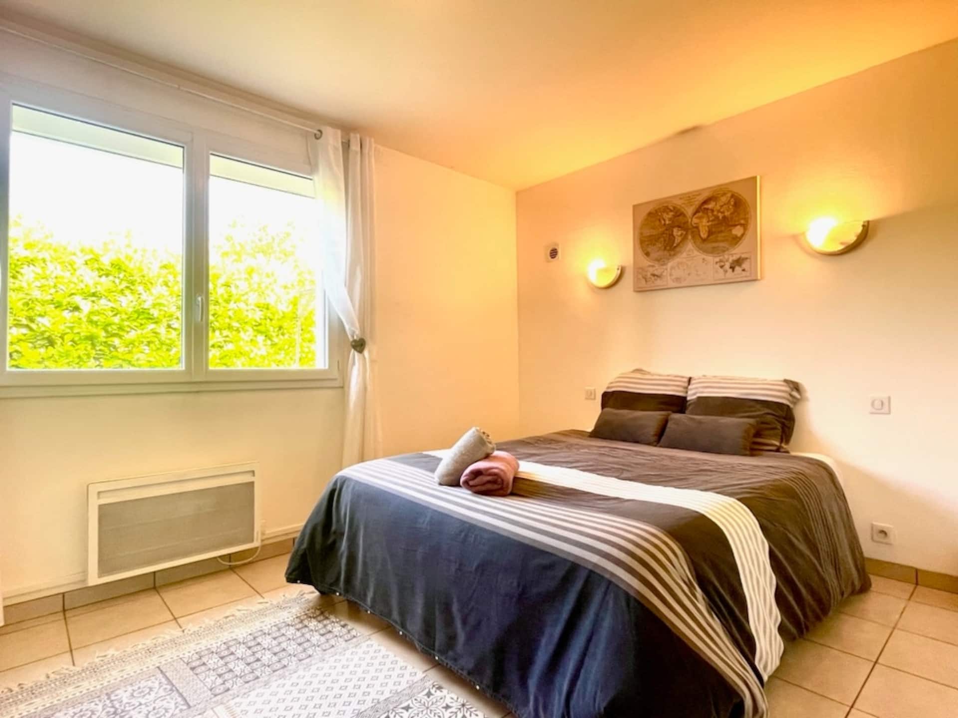 Cozy garden house in hospital area