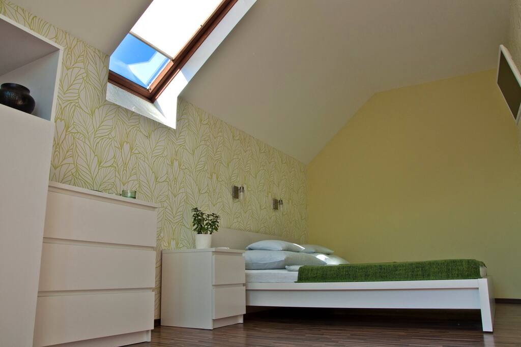 2. floor - Green Room