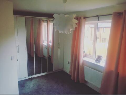 Double bedroom in a new build property