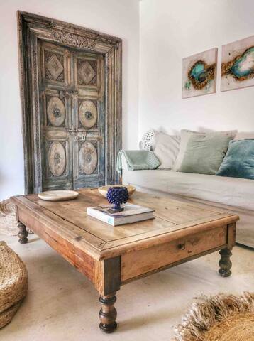 La CABANE OSTUNI Sea View Holiday Home gallery image 4