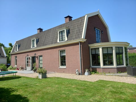 Cozy quiet family house in the outskirts of Breukelen