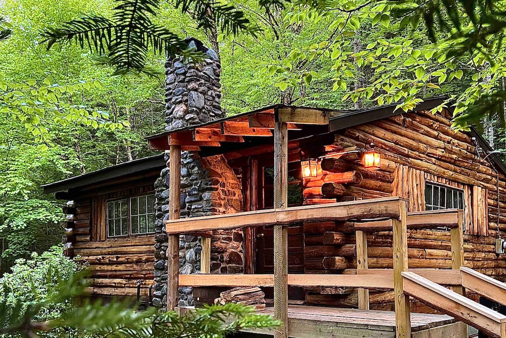 Rustic Log Cabin 7 "Streamside" Cabins for Rent in Lisbon, New