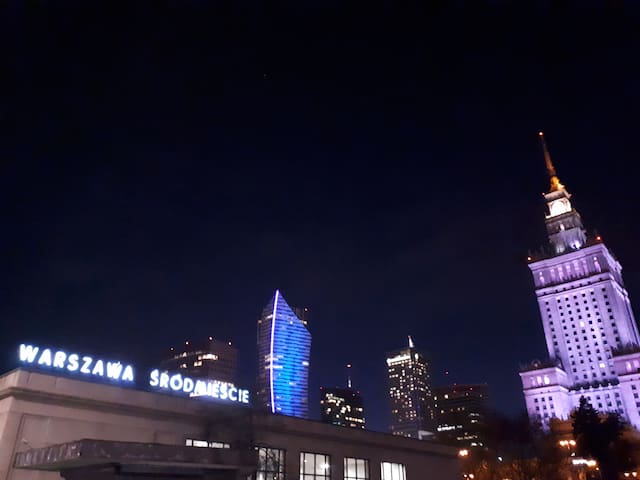 Warsaw City Centre Apartment