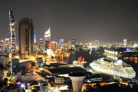 Nice Room with River View (Copac building)