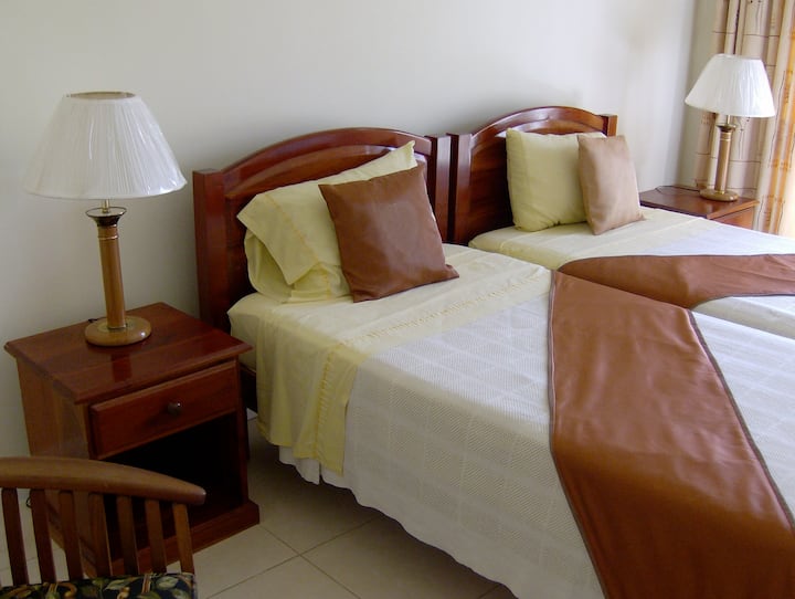 DORMITORIO CON DOS CAMAS