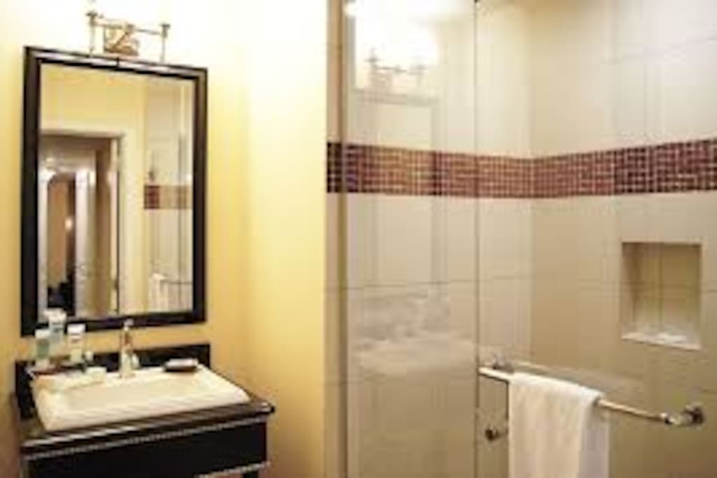 3/4 bathroom with shower