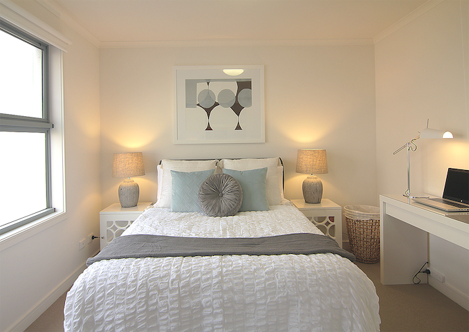 Modern townhouse on stunning Waterways Estate