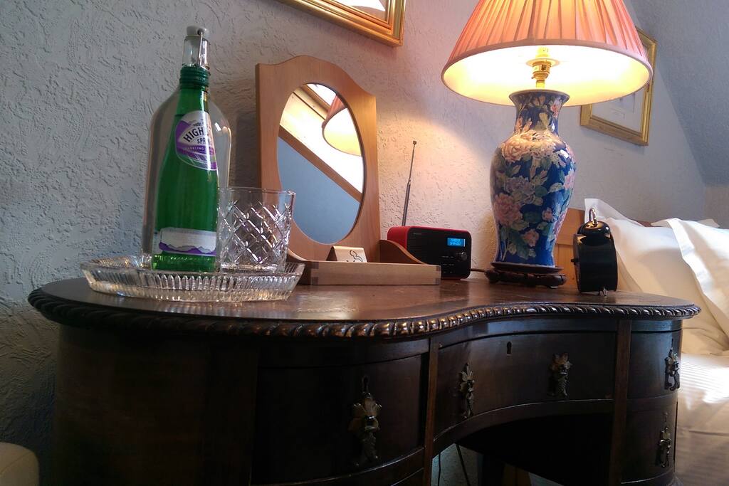 Bedroom detail