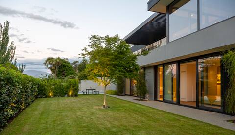 Lake Front Luxury Apartment