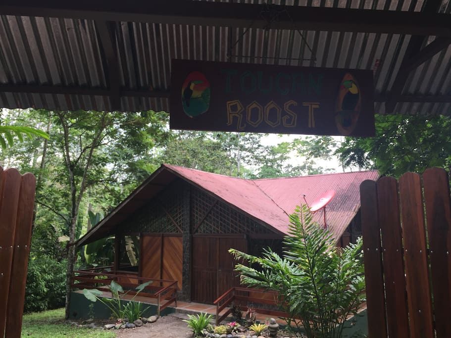 Toucan Roost from the street
