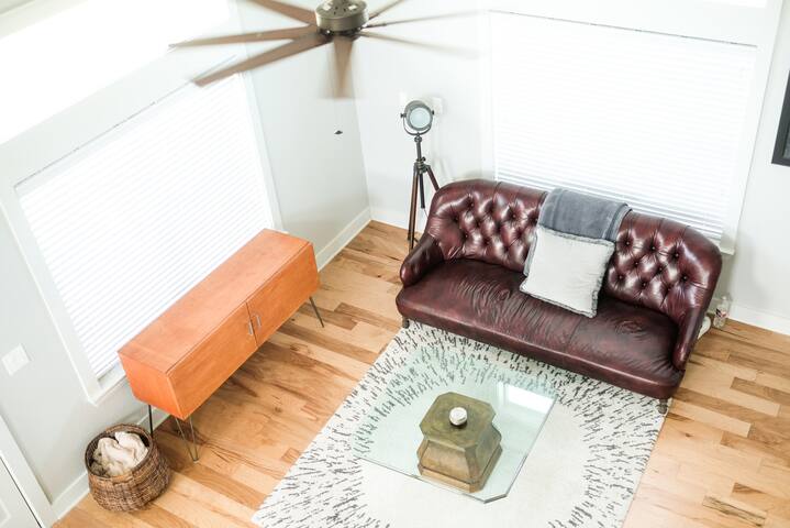 ★★ Spacious New Home | Close to Everything! ★★ gallery image 5