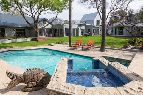 Two cottages for extra space