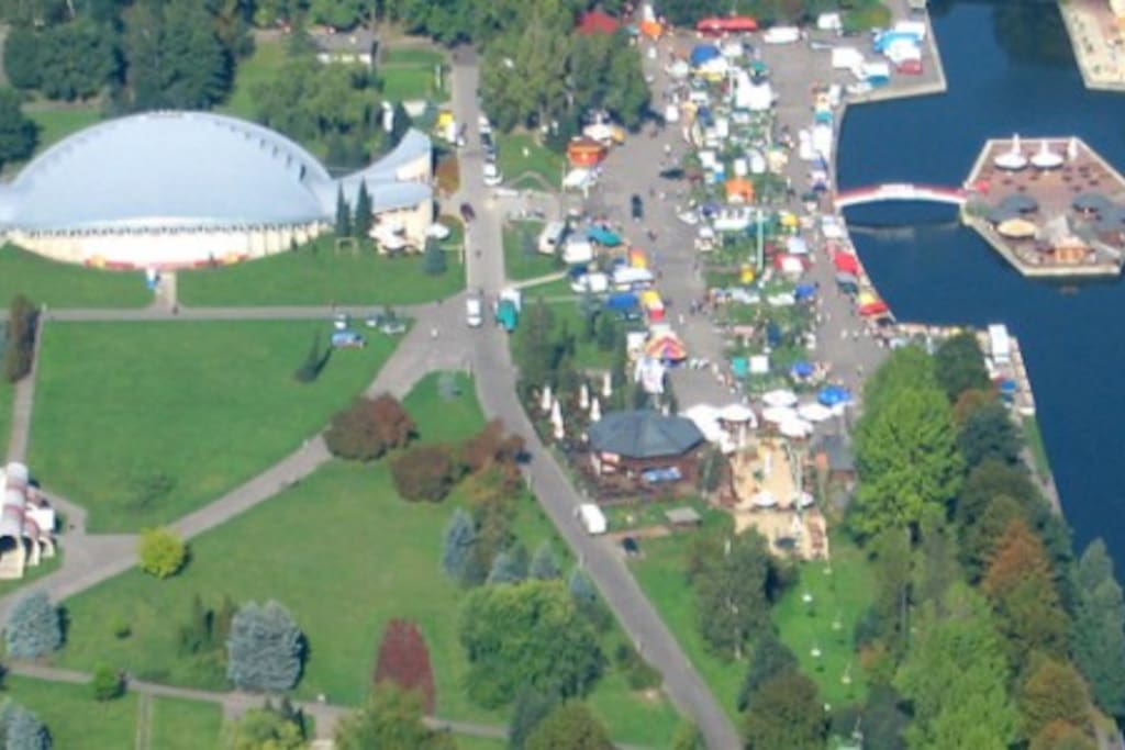 The Silesian Park is on our doorstep, 5 minute stroll from the apartment. A great place to relax with multiple attractions both for adults and children.