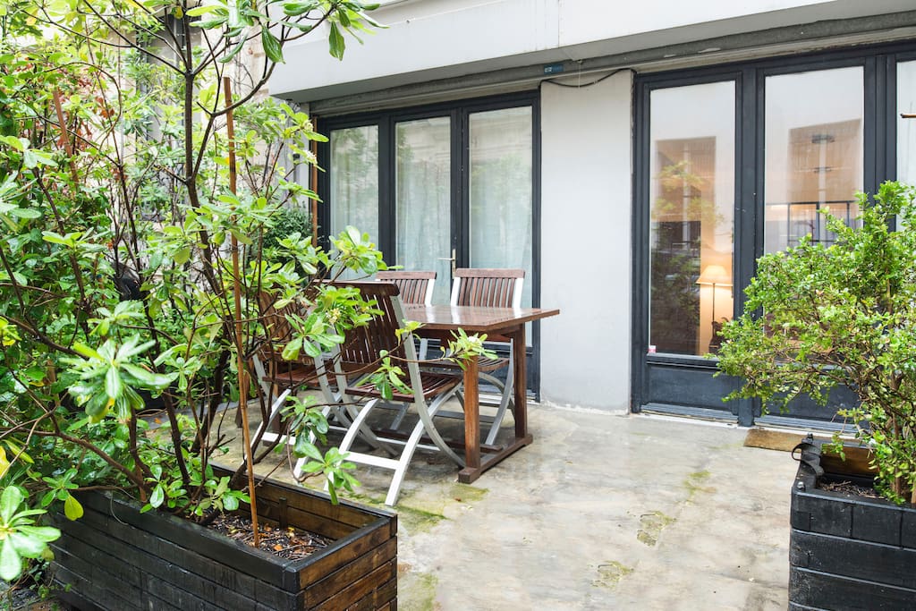 Beautiful garden, terrace in private alley