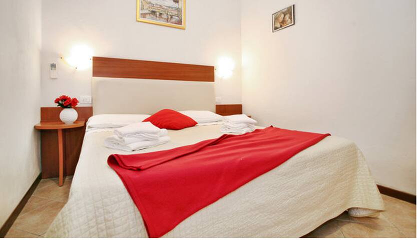 San Lorenzo Big Apartment gallery image 5