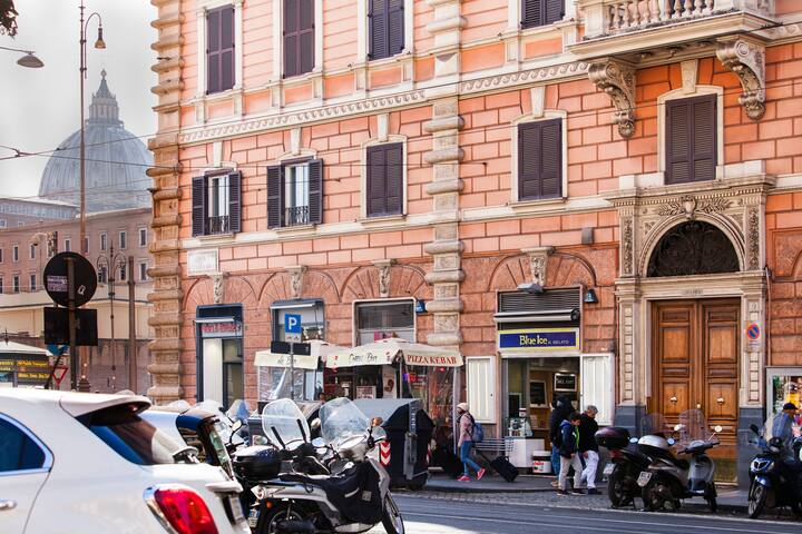 Casa Di Lella, a due passi dal Vaticano gallery image 5