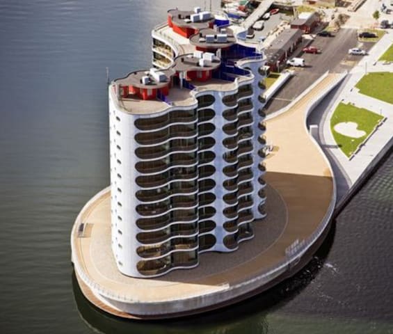 Great luxury in the habour channel