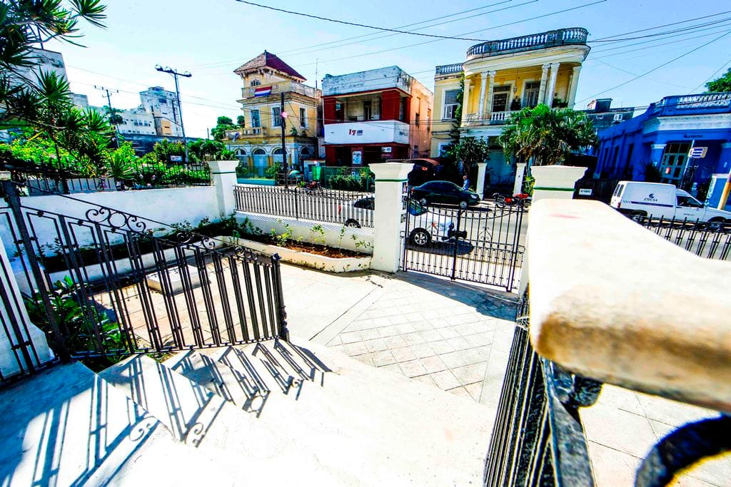 JARDIN DEL HOSTAL