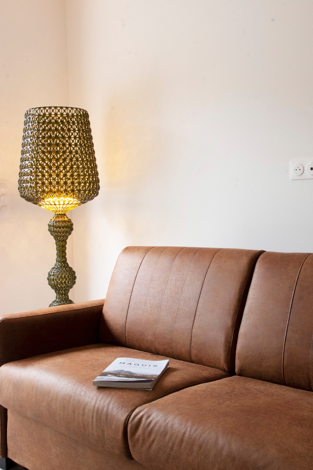 Разтегателен диван 