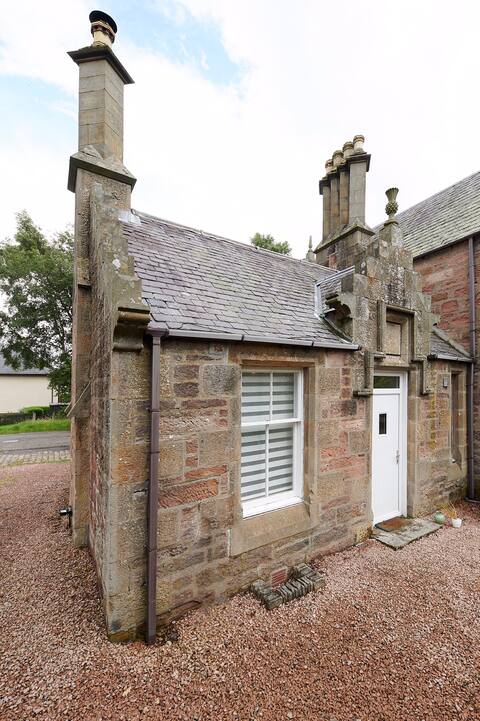 Lord Lovat’s Waiting Room