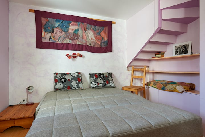 the ottoman bedroom, the violet bedroom