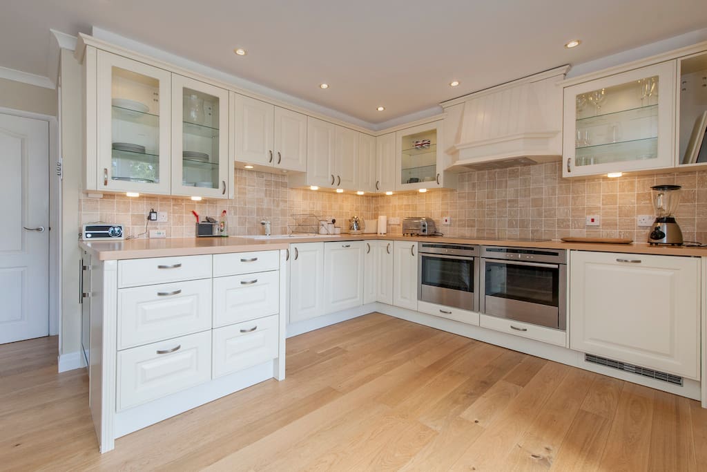 Ground floor - Kitchen