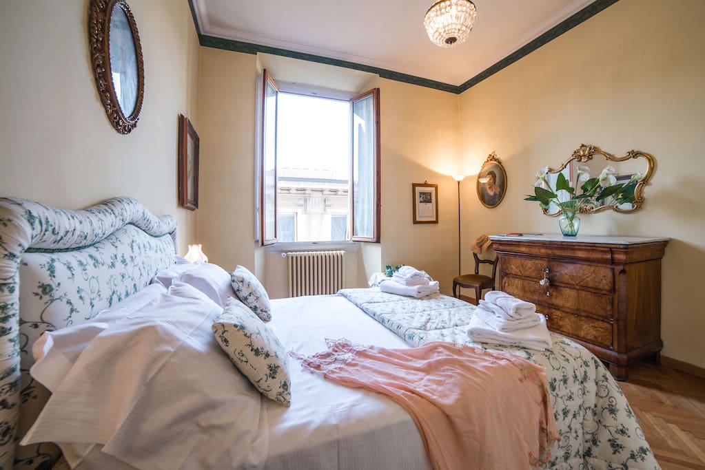 Firenze Duomo Suite Bedroom