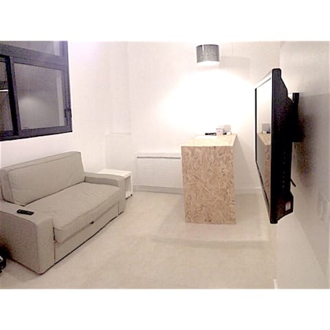 Airbnb performant: New studio on Rue d'Espagne à Biarritz