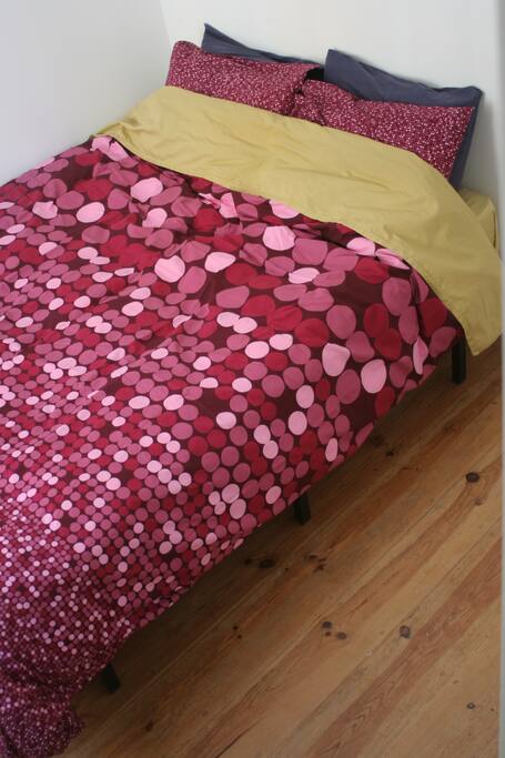 Comfortable new bed