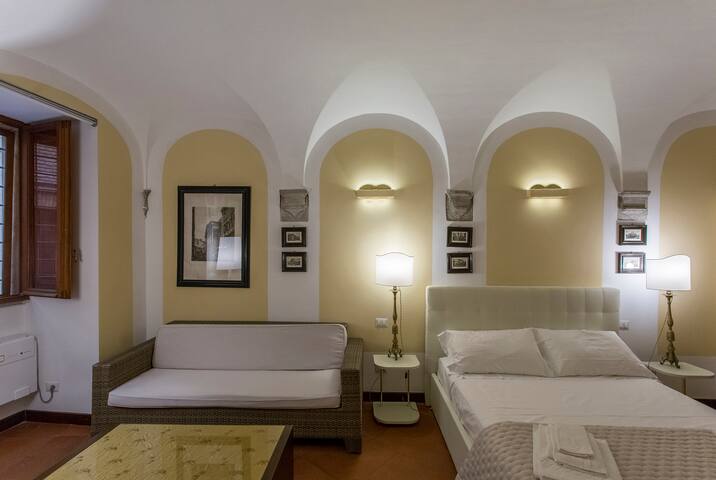 Navona apartment gallery image 3