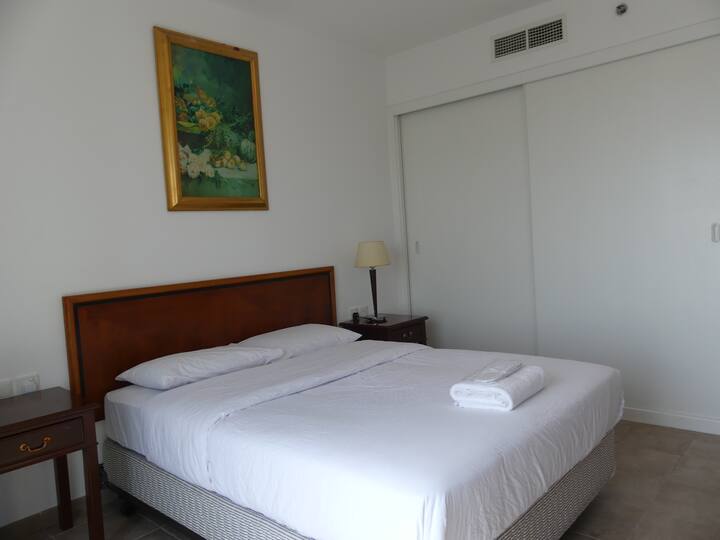 Bur Dubai Holiday Rentals & Homes Dubai, United Arab Emirates Airbnb