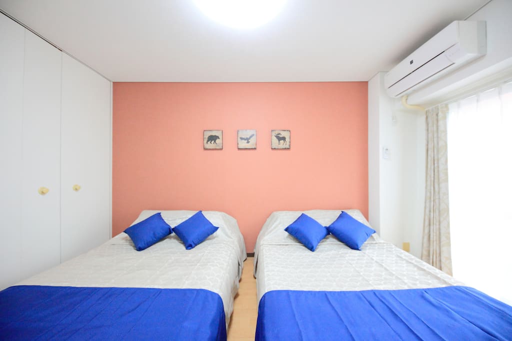 so clean 2 double beds
