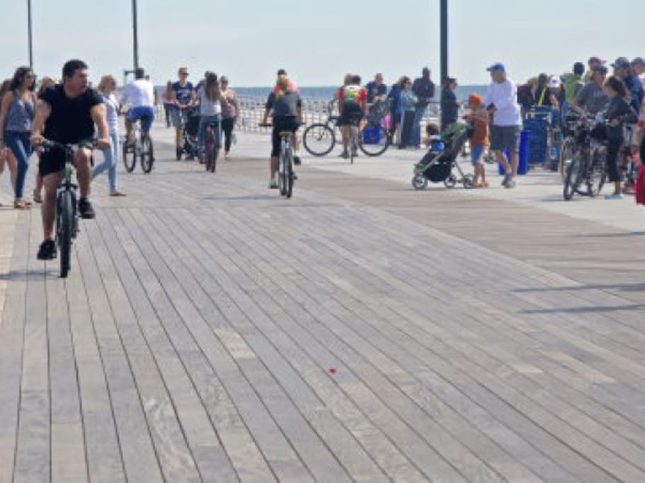 beautiful Long Beach boardwalk