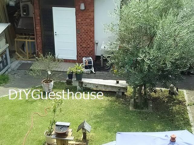 DIY Guesthouse, Guest suite for group travel