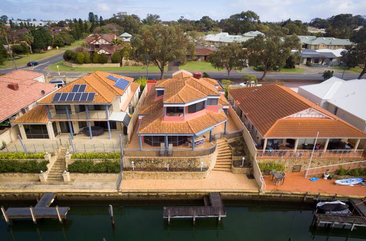 Cabana on the Canals gallery image 4