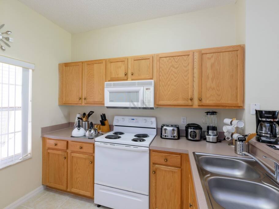 Microwave,Oven,Indoors,Kitchen,Room