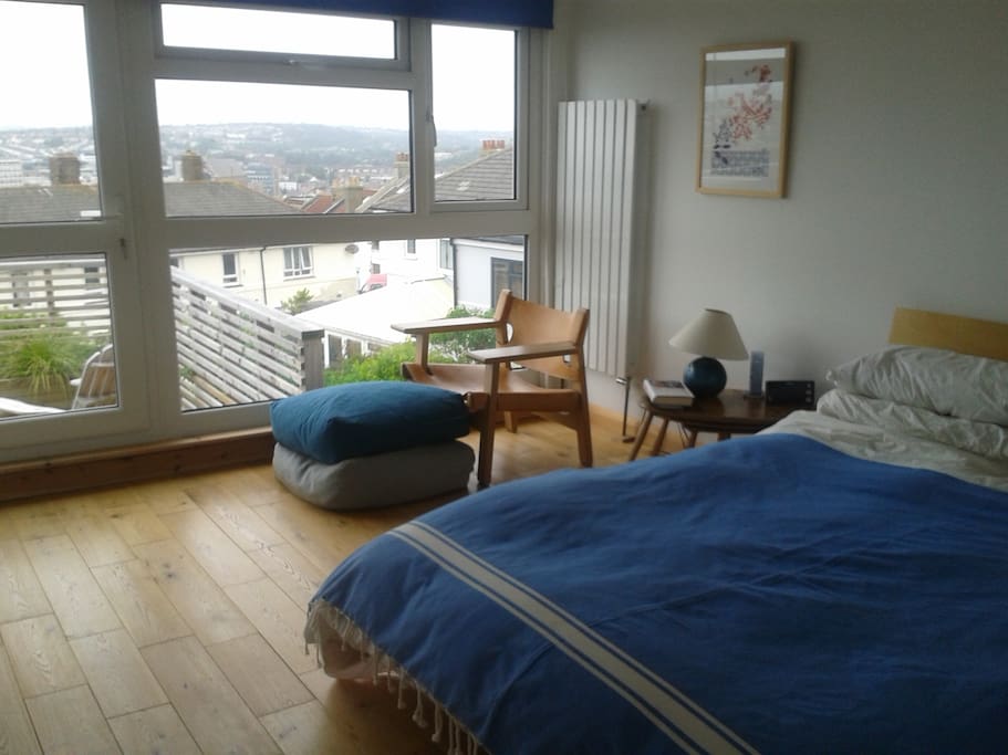 Double room at the top of the house, with roof terrace