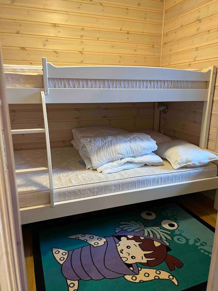 غرفة النوم 2