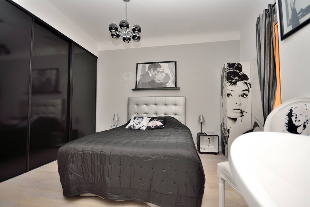 Hollywood Suite