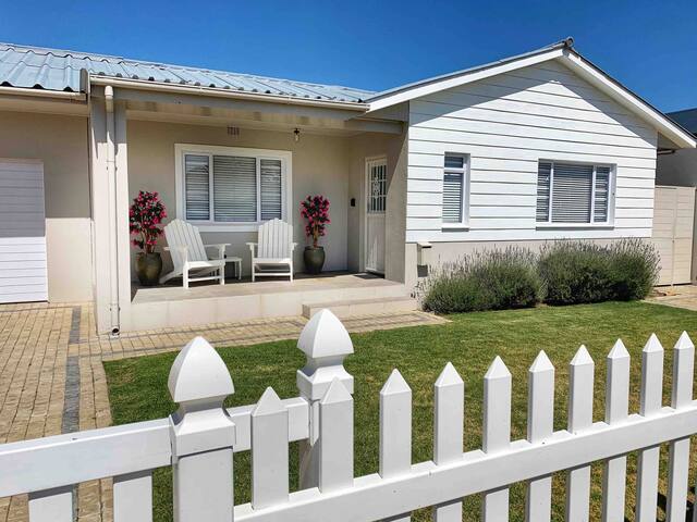 Sunshine Cottage self-catering accommodation